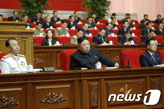 (평양 노동신문=뉴스1) = 북한 노동당 기관지 노동신문은 10일 제8차 당 대회 5일 차 회의가 전날 열렸다고 전했다.