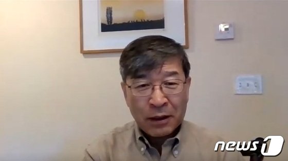 김동석 미주한인유권자연대(KAGC) 대표가 영상인터뷰를 하고 있다. © 뉴스1