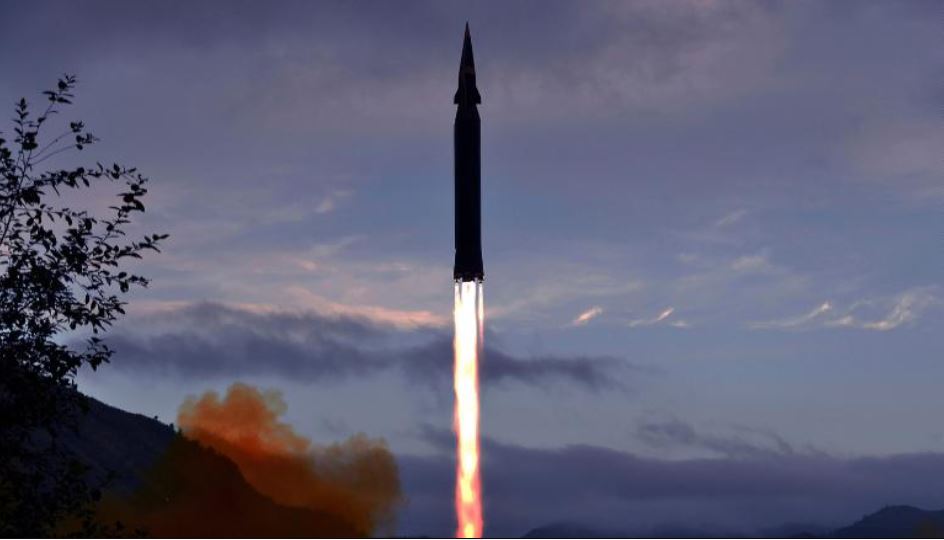북한이 지난달 28일 극초음속 미사일 '화성-8형'을 시험발사했다. ⒸCNN