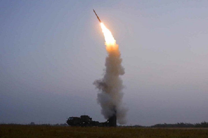 북한은 지난달 30일 신형 지대공 미사일 시험발사를 진행했다. (사진=노동신문 갈무리)