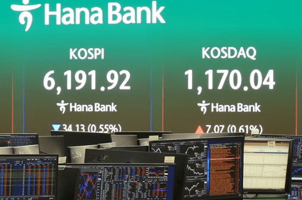 개인 3주 연속 '차익 실현'..기관이 상승 주도 - 뉴스 썸네일 이미지