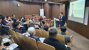 소병철 前 국회의원, 삶에 울림 주는 강의에 장학금까지 "훈훈" - 뉴스 썸네일 이미지